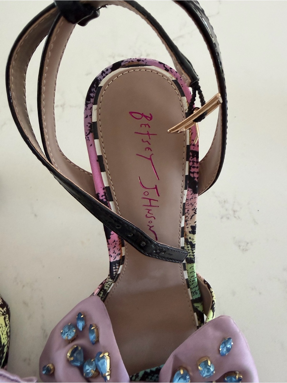 Betsey Johnson Embellished Bow Block Heel Sandals | Pink Multi | Size 7M - Picture 2 of 7